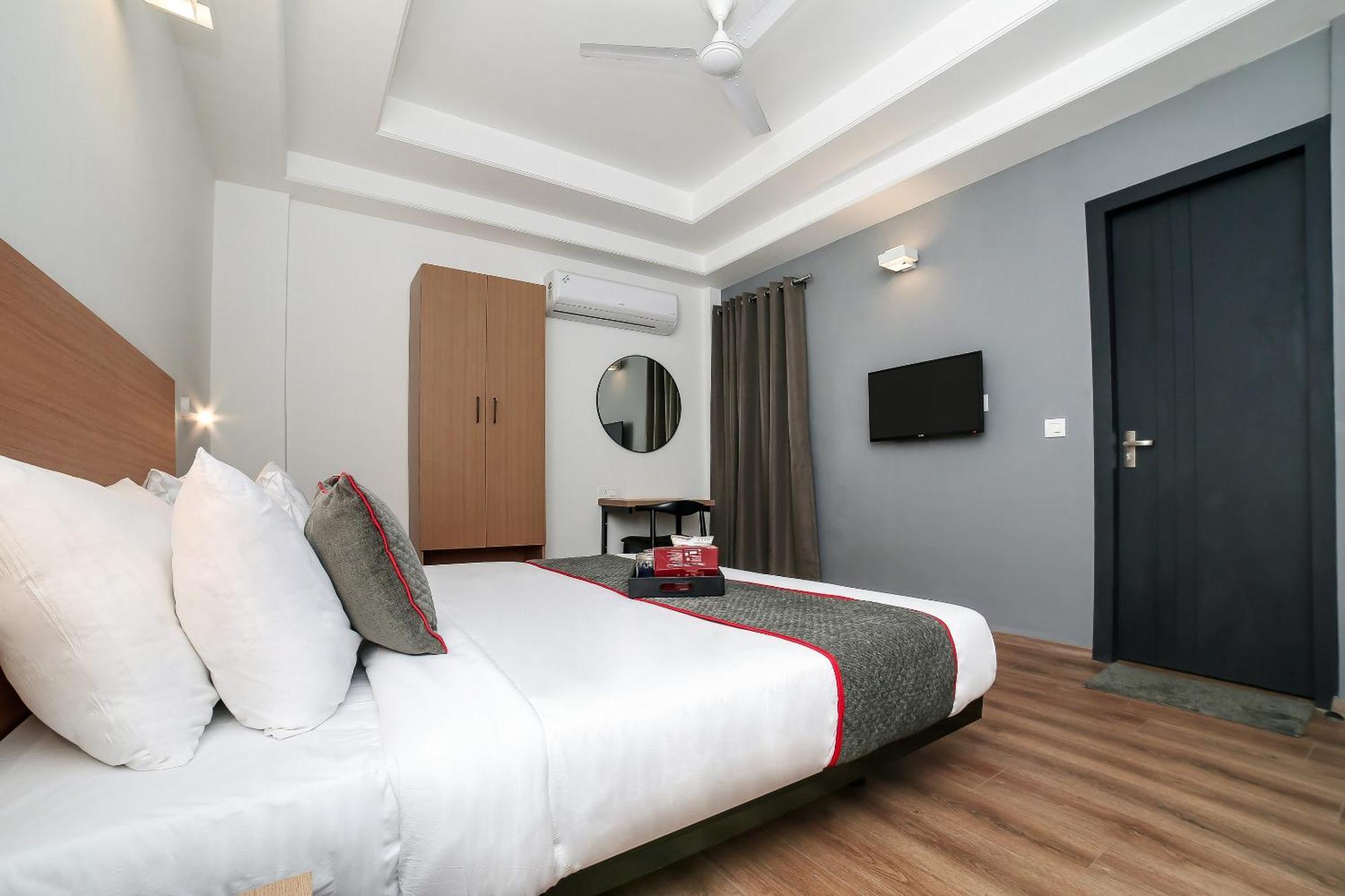 Hotel Collection O Townhouse 069 Gurgaon Exterior foto