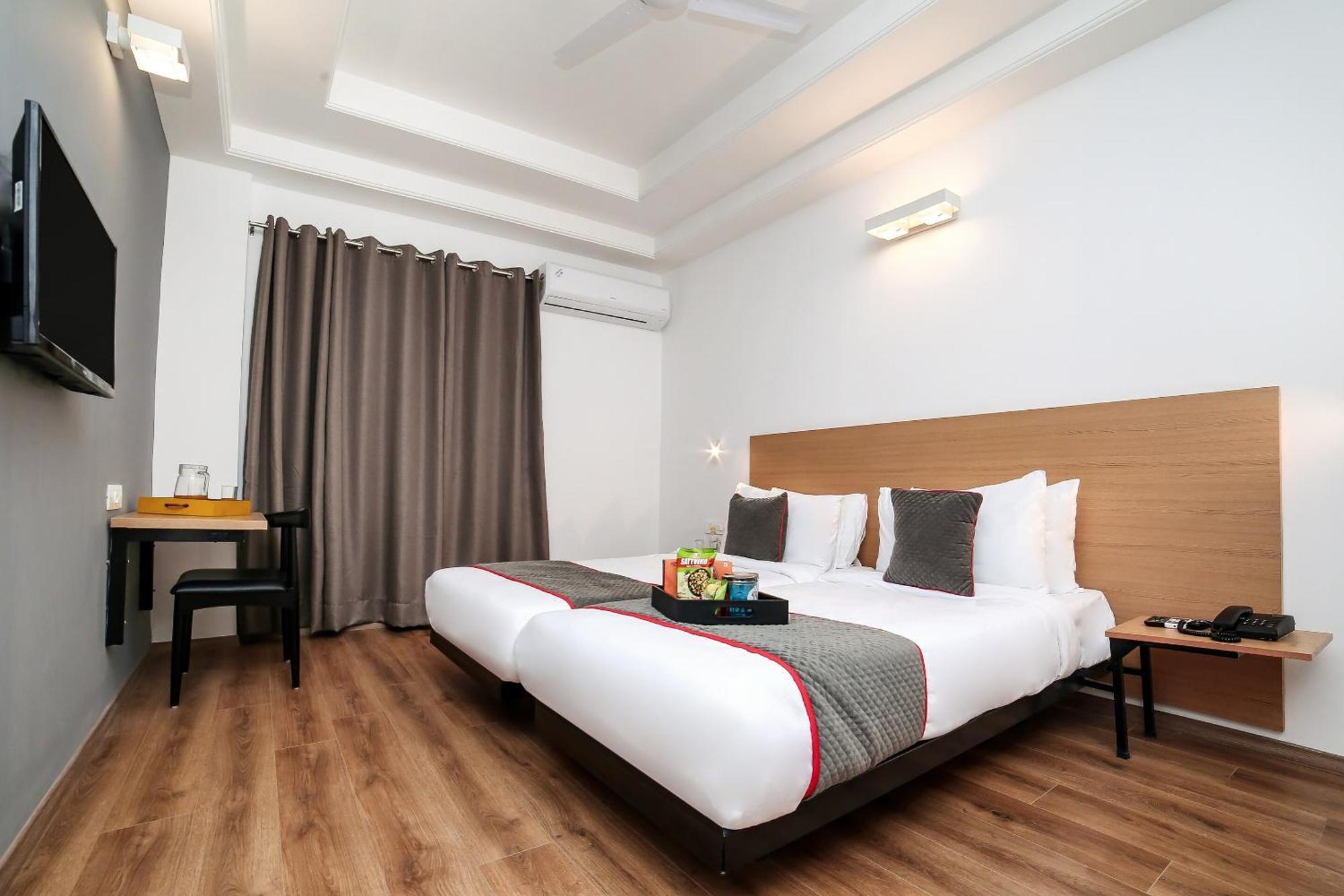 Hotel Collection O Townhouse 069 Gurgaon Exterior foto